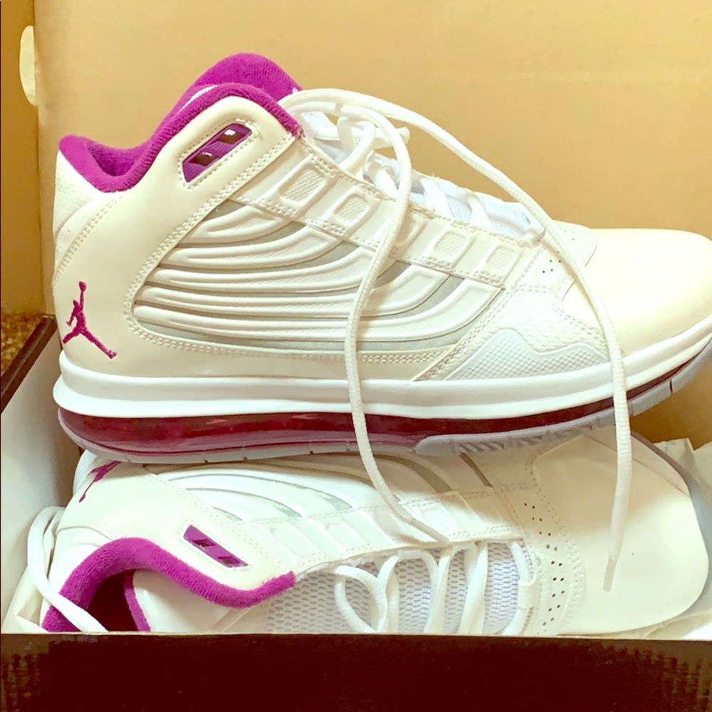 Girls Jordan Big Ups, size 7, white and purple